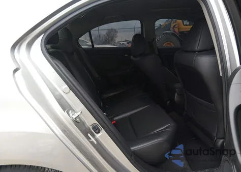 2010 Acura Tsx 2.4 z USA, uszkodzony, nr VIN JH4CU2F66AC011057